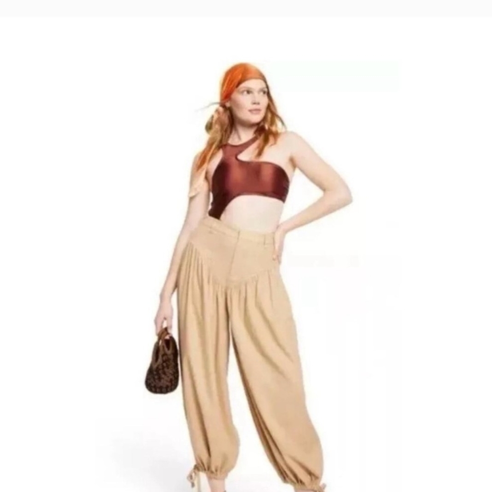 Tan Ankle Cropped Pants with Wide-Leg Design